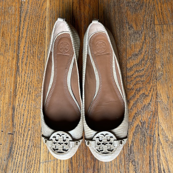 EUC Tory Burch Tan Mini Miller Snakeskin Leather Print Ballet Flats - Size 8M - Picture 2 of 6